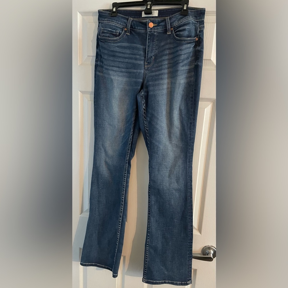 Buckle jeans size 29x35 curvy high rose bootcut